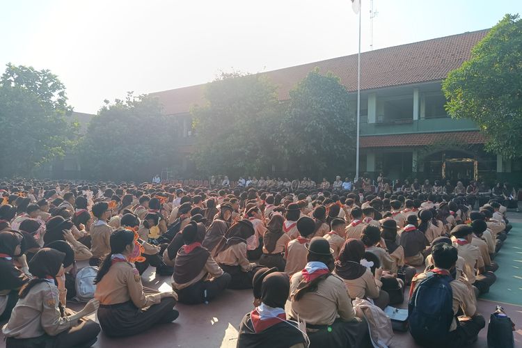 Dari Cemas Jadi Nyaman, Cerita Siswa Baru Jalani MPLS Hari Pertama di Sekolah Maung Bekasi