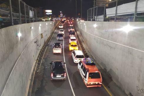 39.315 Kendaraan Menuju Bandung Lewat Tol Cileunyi pada H+2 Lebaran