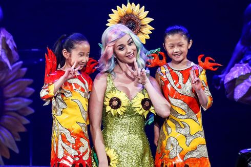 Katy Perry dan Beberapa Model Dilarang Masuk China, Mengapa?