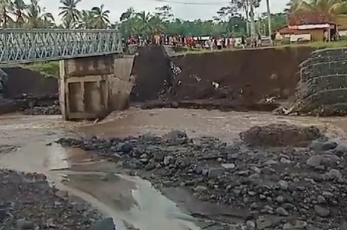 Update Banjir Lahar Semeru, 32 KK Mengungsi, 3 Jembatan Rusak 