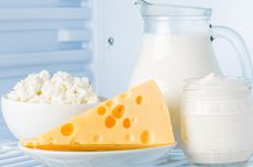 Berapa Lama Susu, Keju, Mentega, dan Yogurt Bisa Disimpan di Kulkas?