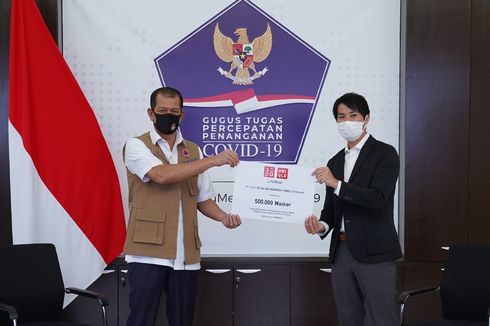 UNIQLO Indonesia Donasikan 500.000 Masker Medis untuk Tenaga Kesehatan