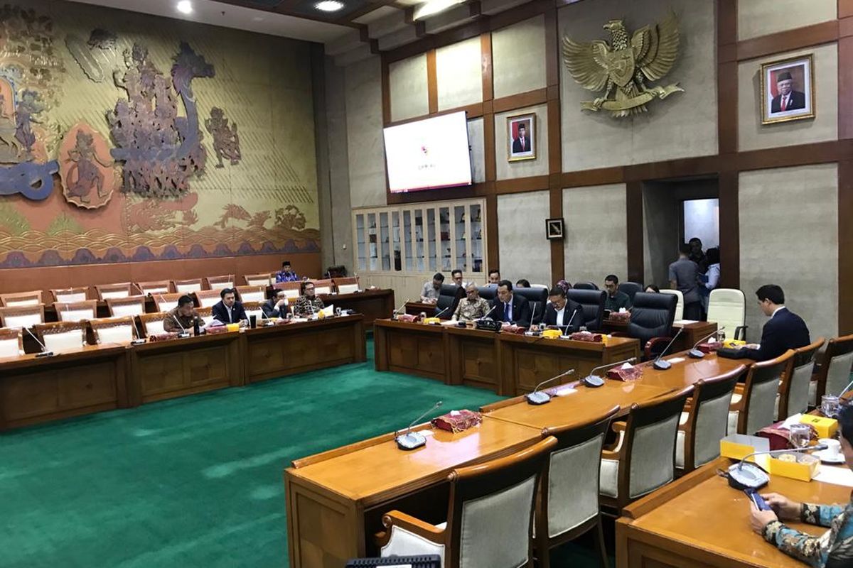 Rapat Komisi VI DPR dalam rangka mengesahkan nama-nama anggota Panja Jiwasraya di Kompleks Parlemen, Senayan, Jakarta, Selasa (21/1/2020).