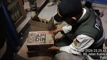 Razia Ramadhan, Satpol PP Jaksel Sita Ratusan Botol Miras