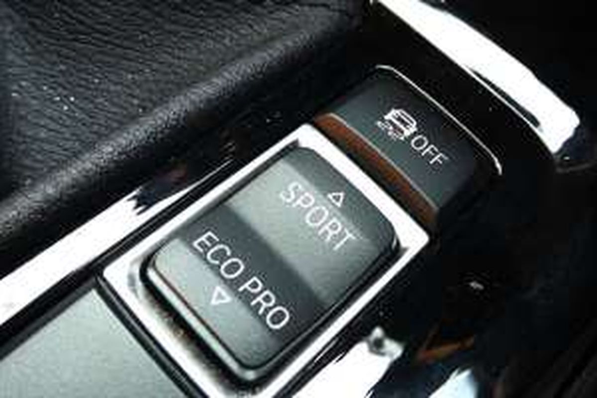 Tombol Driving Experience Control di BMW X1