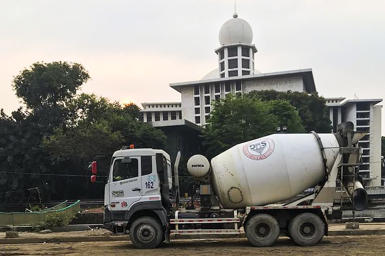 SIG mendapat kepercayaan untuk memasok kebutuhan beton siap pakai dalam renovasi Masjid Istiqlal, Jakarta.
