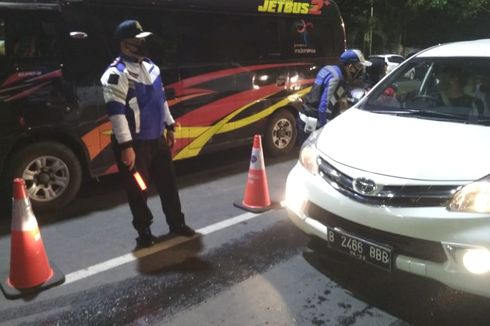Kurangi Aktivitas Warga di Luar Rumah, 3 Ruas Jalan Kawasan Selatan Semarang Ditutup