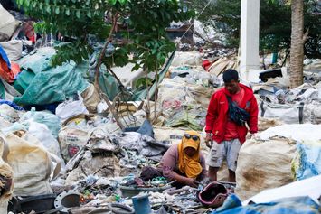 Langkah Lestarikan Alam Lewat Pusat Daur Ulang Sampah