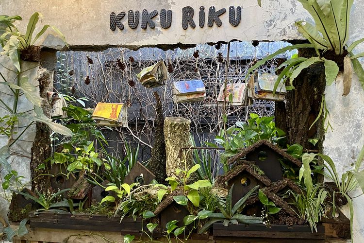 Ornamen DIY Kuku Riku House