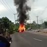 Sebuah Minibus Terbakar Saat Isi BBM di SPBU 