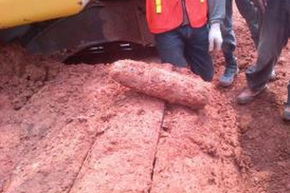 Mortir yang ditemukan di galian Stasiun MRT Sudirman
