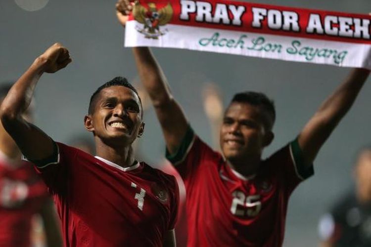 Wajah riang Abduh Lestaluhu seusai Indonesia menang 2-1 atas Thailand pada final pertama Piala AFF 2016, Rabu (14/12/2016).