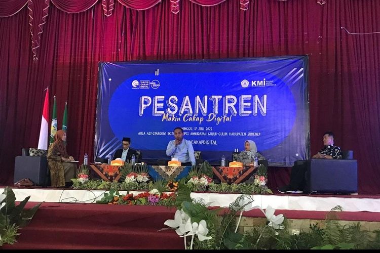 Seminar Literasi Digital Pesantren diadakan di Kampus Institut Keislaman (Instika) Pondok Pesantren Annuqayah Guluk-Guluk, Kabupaten Sumenep, Jawa Timur pada 17 Juli 2022 dan diikuti 1.000 peserta secara luring.