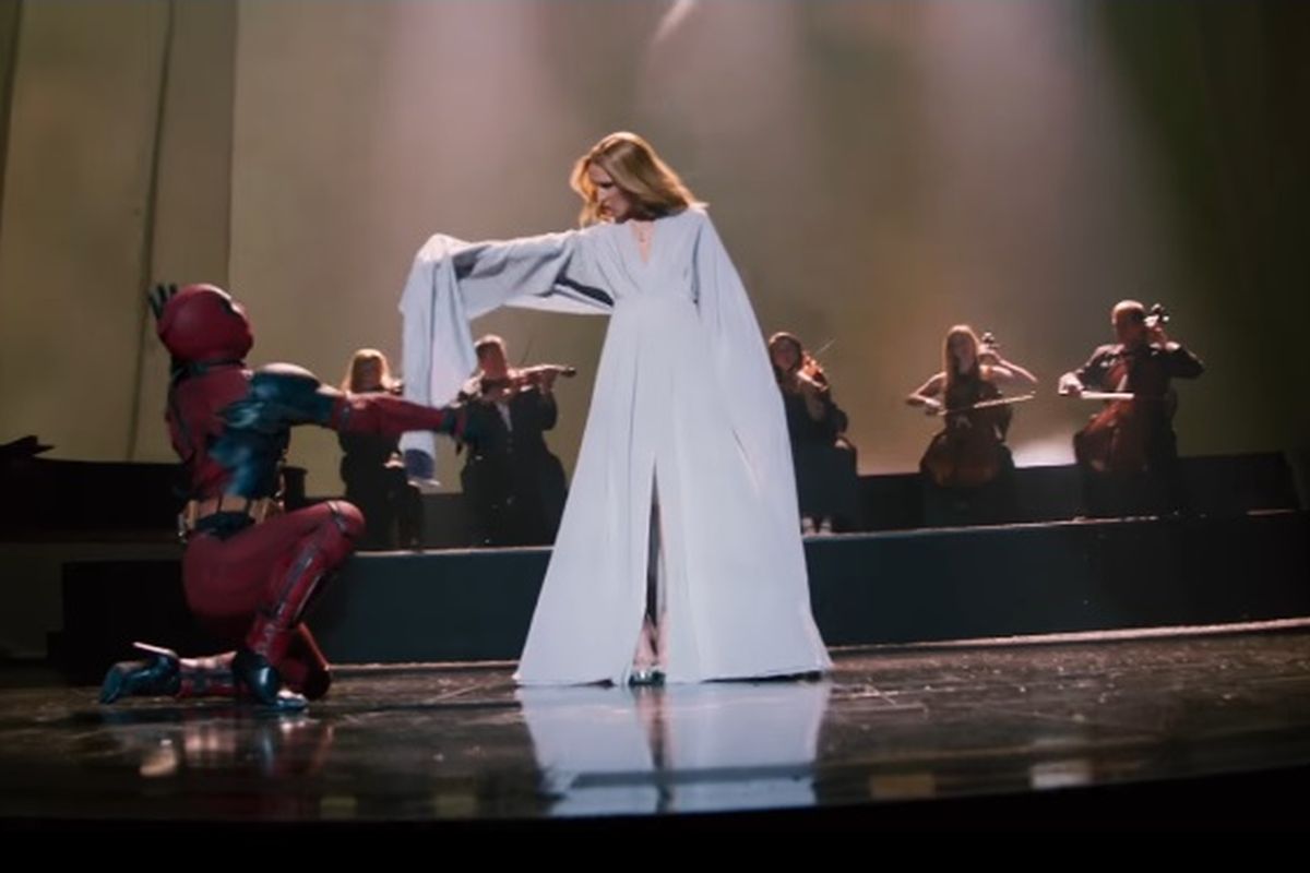 Salah satu adegan dalam video musik lagi Ashes yang dinyanyikan Celine Dion untuk soundtrack film Deadpool 2.