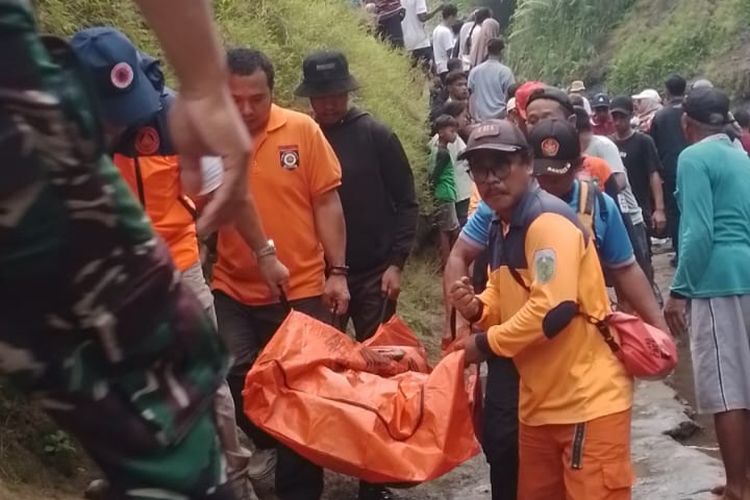 2 Remaja Tewas Tenggelam di Air Terjun Watu Bobot Jepara