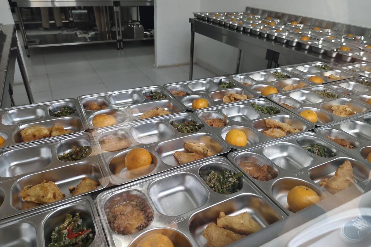 Hari Ini, Program Makan Bergizi Gratis Resmi Dimulai di 26 Provinsi Halaman all