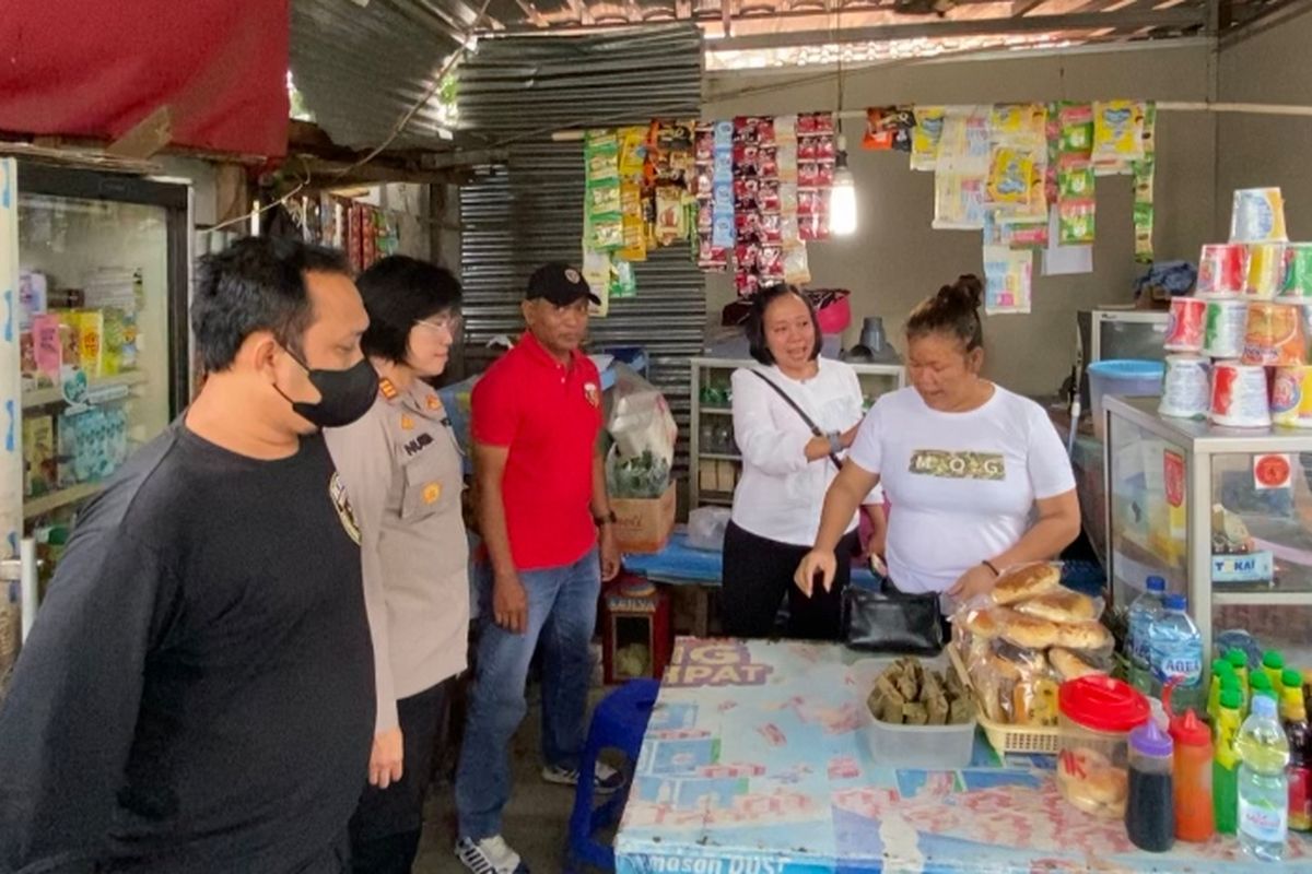 Polres Metro Jakarta Selatan mengamankan E (43) yang merupakan terduga pelaku penganiayaan HT (68) di warung kopi miliknya di kawasan Terminal Lebak Bulus, Kamis (162/2023) 