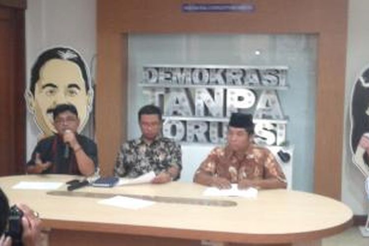 Konferensi pers Koalisi Masyarakat Sipil di Kantor Indonesia Corruption Watch (ICW), Kalibata, Jakarta Selatan, Jumat (9/1/2015).