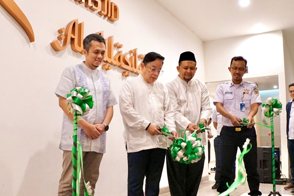 Peresmian Masjid Al-Wasilah di Cisauk Point yang dibangun PT Adhi Commuter Properti Tbk. (ADCP), pengembang properti berbasis TOD (Transit Oriented Development).