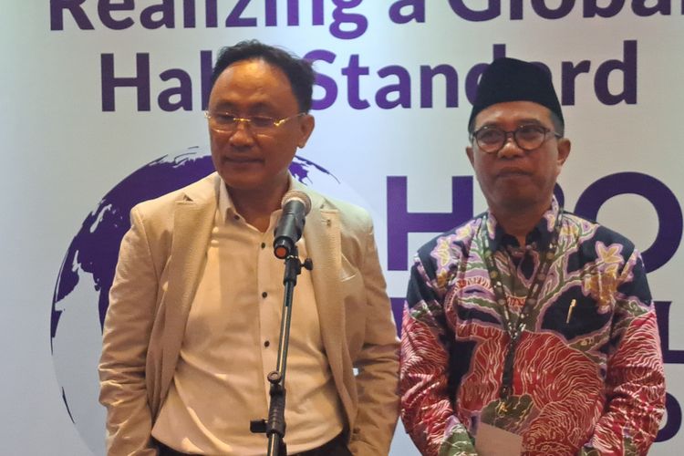 Kepala Badan Penyelenggara Jaminan Produk Halal (BPJPH) Kementerian Agama Muhammad Aqil Irhamdi Jakarta International Expo, Jumat (17/11/2023).  