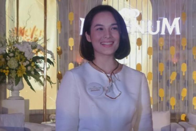 Chelsea Islan diabadikan usai Magnum Fashion Giveaway di The Pallas, SCBD, Jakarta Selatan, Rabu (25/1/2017).