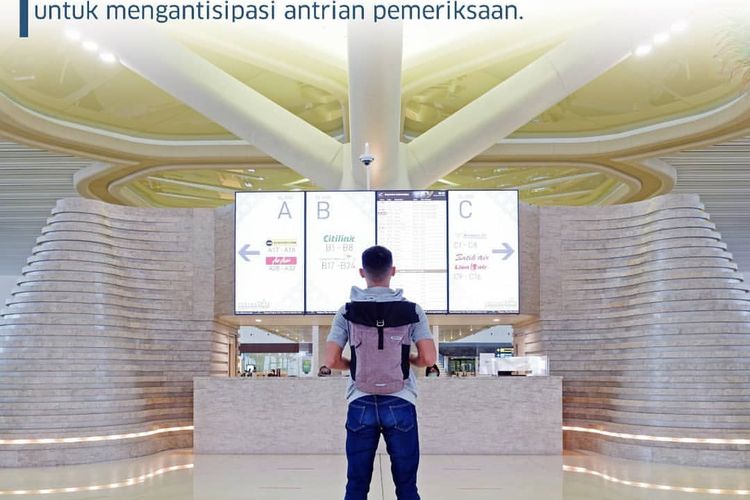 Bagi para calon penumpang perlu memperhatikan bahwa Bandara Internasional Yogyakarta memiliki kode IATA: YIA dan kode ICAO: WAHI.