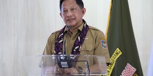 Mendagri Tito saat menghadiri acara Peluncuran Program BSPS secara Nasional Tahun Anggaran 2026 dan Kolaborasi Program Pembiayaan Perumahan Serta Pemberdayaan Ekonomi Rakyat Bersama Kementerian PKP - BP Tapera - Pemkab Tangerang - BRI - PNM - SMF di Gedung Serba Guna (GSG) Tigaraksa, Kabupaten Tangerang, Banten, Senin (30/3/2026).