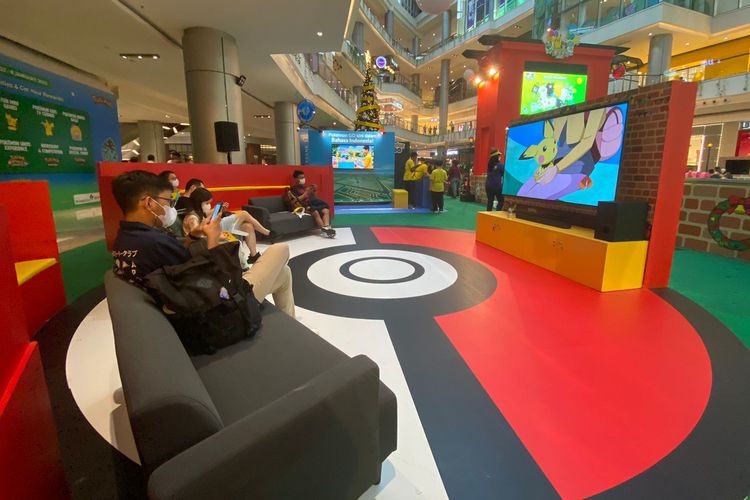 Anime Watching Corner, tempat bersantai sekaligus menonton seri animasi di area Pokemon Festival Jakarta di PIK Avenue. 