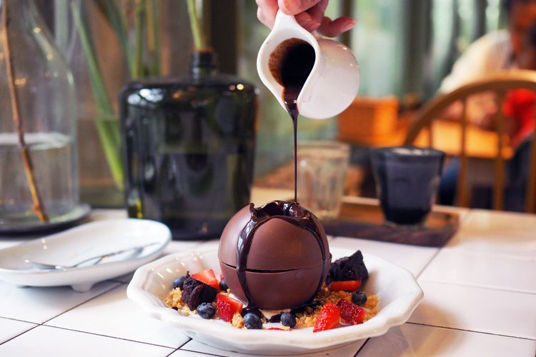 Tips Lelehkan Cokelat Agar Mengilap Dan Rasanya Lebih Enak Halaman All Kompas Com Tips Lelehkan Cokelat Agar Mengilap Dan Rasanya Lebih Enak Halaman All Kompas Com