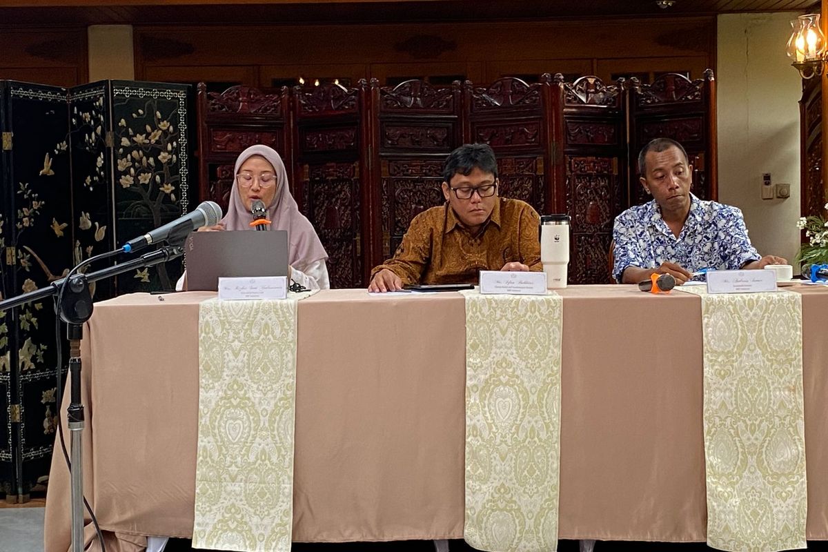 Sustainable Finance Lead WWF Indonesia, Rizkia Sari Yudawinata, dalam acara 2025 Sustainable Finance Update di Jakarta Selatan, Rabu (26/2/2025). 