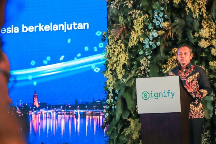 Country Leader Signify Indonesia Dedy Bagus Pramono meluncurkan Inisiatif Green Switch sebagai langkah nyata menuju keberlanjutan melalui pencahayaan. 