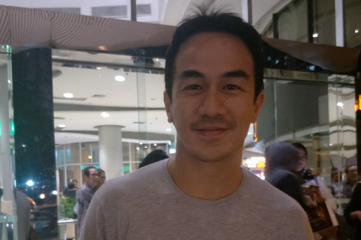 Joe Taslim menghadiri gala premiere film Chrisye di Epicentrum Walk XXI, Kuningan, Jakarta Selatan, Jumat (1/12/2017) malam.