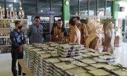 Bukan Makan Siang Bergizi Gratis, Papua Lebih Butuh Akses Pendidikan 