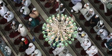 Teks Bacaan Bilal Idul Adha 2026 Lengkap Arab, Latin, dan Artinya