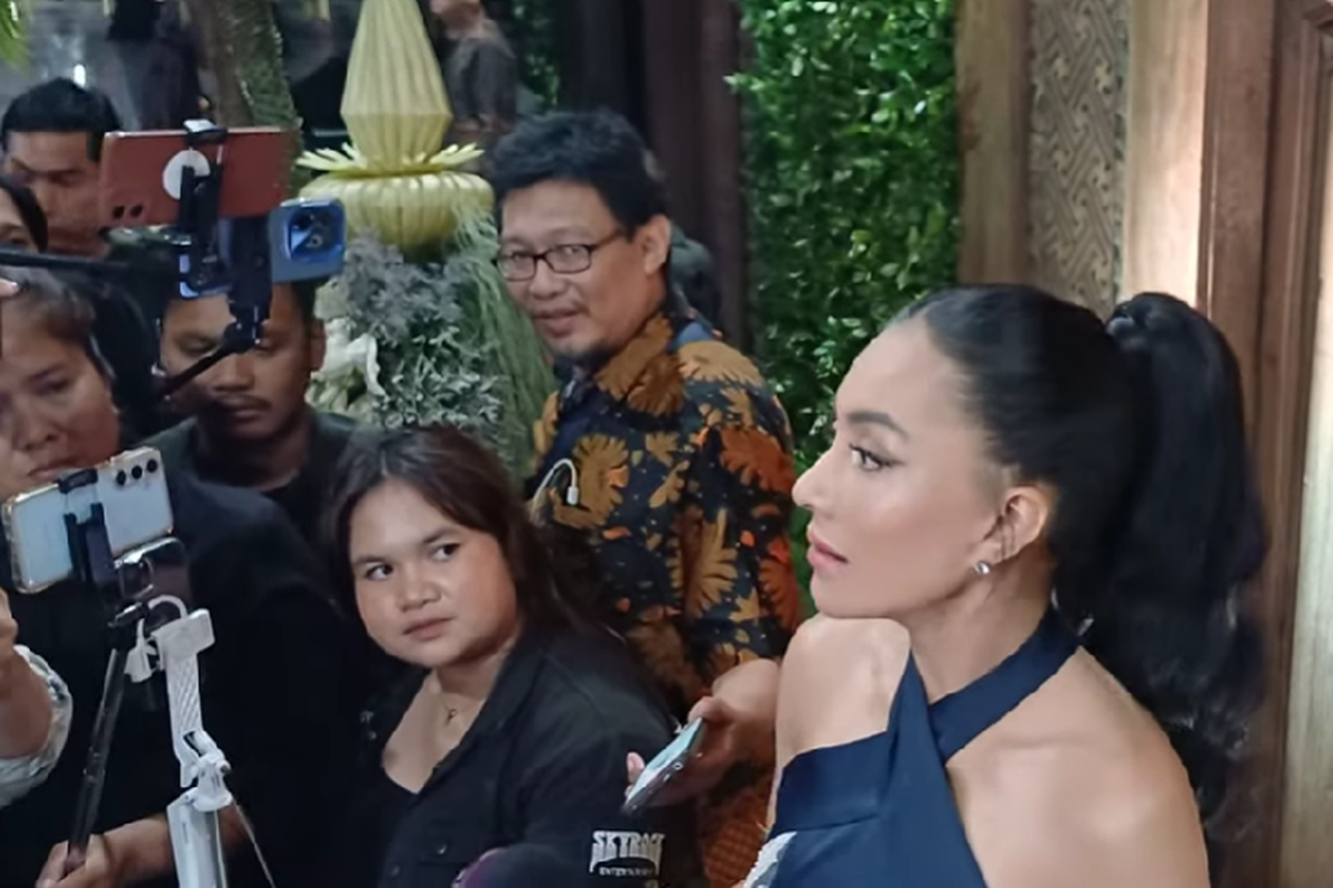 Klaim Kantongi Bukti Sebagai Anak Artis Denada, Ressa Juga Siap Tes Dna