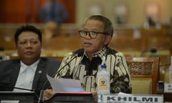 Anggaran Pupuk Ditambah Rp 28 Triliun, DPR: Mentan Amran Adalah Pejuang Petani