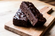 6 Cara Membuat Brownies Panggang Microwave, Hasilnya Fudgy dan Lumer