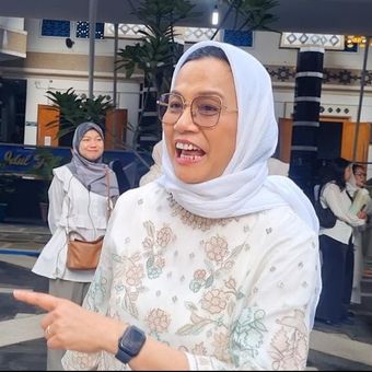 Menteri Keuangan Sri Mulyani Indrawati saat ditemui di Ditjen Pajak, Jakarta, Senin (31/3/2025).