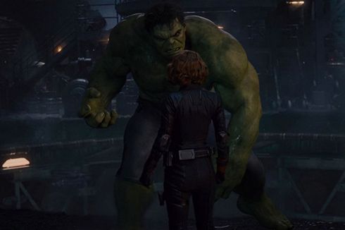 Hubungan Asmara Hulk dan Black Widow Berlanjut dalam Infinity War