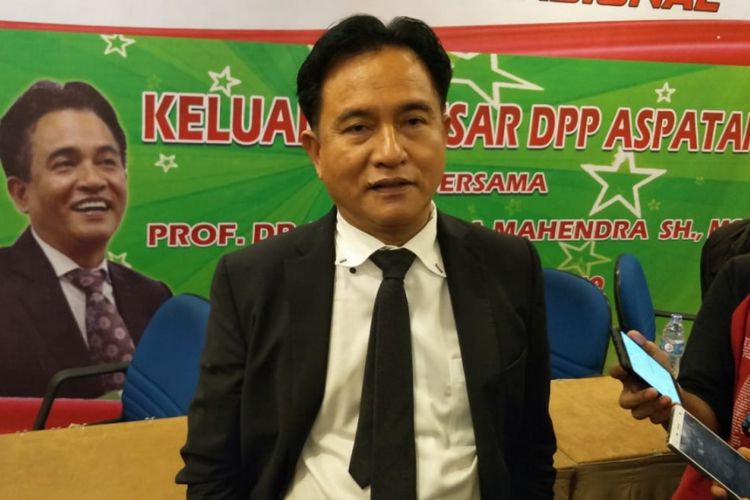 Ketua Umum Partai Bulan Bintang (PBB) Yusril Ihza Mahendra saat ditemui di Hotel Santika, Kota Bekasi, Rabu (30/1/2019).