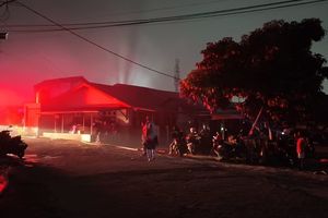 Kebakaran di Asrama Polri Ciledug Tangerang Hanguskan 20 Rumah