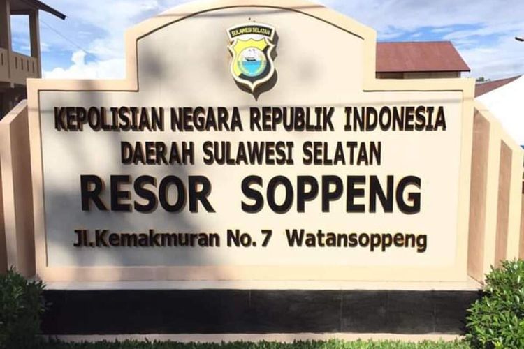 Aparat kepolisian Polres Soppeng, Sulawesi Selatan mengamankan seorang oknum Satpol PP lantaran mencuri sepeda motor. Rabu, (24/8/2022).