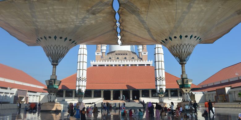 Masjid Agung Jawa Tengah di Jalan Gajahraya, Kota Semarang