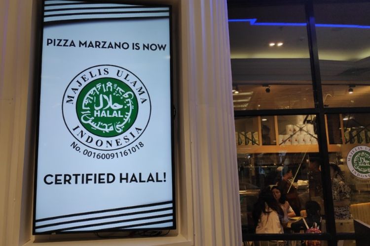 Pizza Marzano mendapat sertifikasi halal dari MUI.