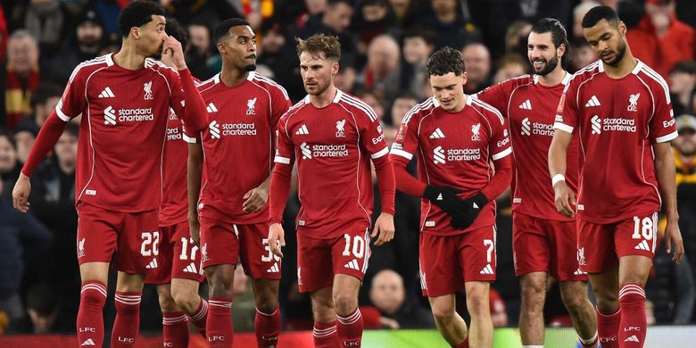 Momen selebrasi gol Florian Wirtz dalam pertandingan sepak bola putaran ketiga Piala FA Inggris antara Liverpool vs Barnsley di Anfield di Liverpool, barat laut Inggris pada 12 Januari 2026. (Foto oleh PETER POWELL / AFP) 