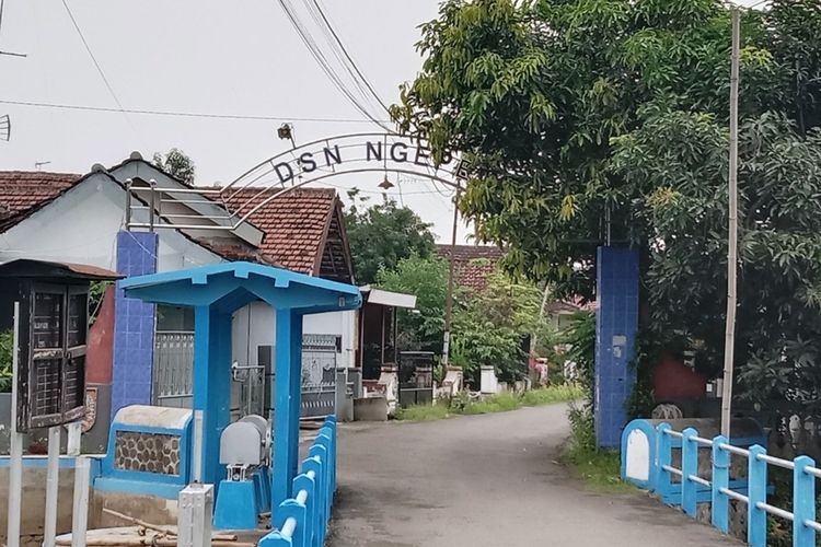 Pintu masuk Dusun Ngepeh, Desa Rejoagung, Kecamatan Ngoro, Kabupaten Jombang, Jawa Timur.