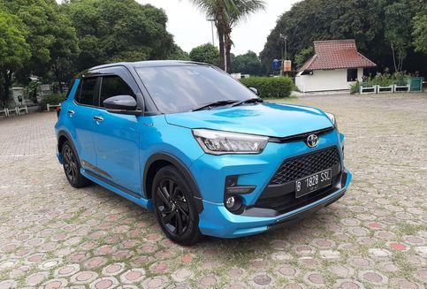Kupas Perbedaan Toyota Raize GR Sport Non-TSS dengan TSS