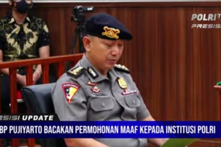 Eks Kepala Sub Direktorat Remaja, Anak dan Wanita (Kasubdit Renakta) Polda Metro AKBP Pujiyarto di sidang KKEP, Gedung TNCC, Mabes Polri, Jakarta, Jumat (9/9/2022).