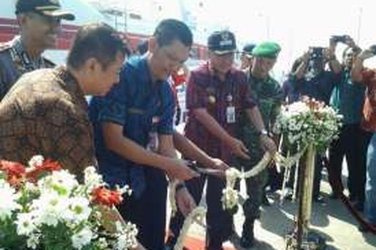 Peresmian kapal Express Bahari di pelabuhan Tanjung Kendal. Dinas Perhubungan Kabupaten Kendal, Jawa Tengah, mulai mengoperasikan kapal Express Bahari, Selasa (23/8/2016).