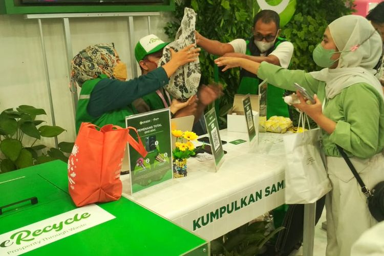 Tempat Pembuangan Sampah eRecycle di Garnier Green Lab, JCC, Senayan, Jakarta